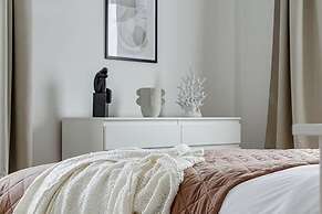 Affordable SoFo Stays