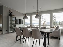 Tott Mountain Retreat – Ski-In, Ski-Out