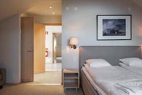 Tott Mountain Retreat – Ski-In, Ski-Out