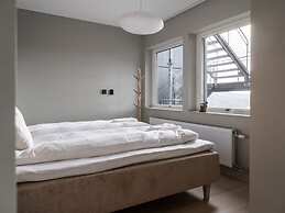 Tott Mountain Retreat – Ski-In, Ski-Out