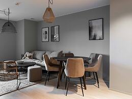 Tott Mountain Retreat – Ski-In, Ski-Out