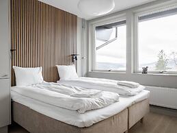 Tott Mountain Retreat – Ski-In, Ski-Out