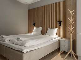 Tott Mountain Retreat – Ski-In, Ski-Out