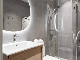Tott Mountain Retreat – Ski-In, Ski-Out