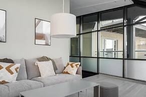 Tott Mountain Retreat – Ski-In, Ski-Out