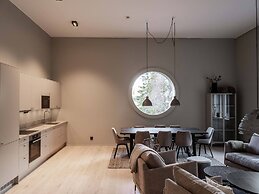 Tott Mountain Retreat – Ski-In, Ski-Out