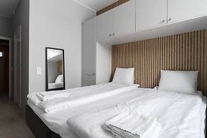 Tott Mountain Retreat – Ski-In, Ski-Out