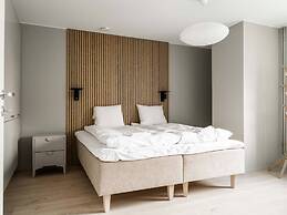 Tott Mountain Retreat – Ski-In, Ski-Out