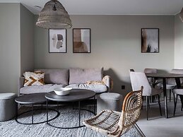 Tott Mountain Retreat – Ski-In, Ski-Out