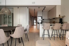 Tott Mountain Retreat – Ski-In, Ski-Out
