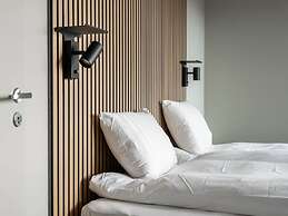 Tott Mountain Retreat – Ski-In, Ski-Out