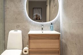Tott Mountain Retreat – Ski-In, Ski-Out