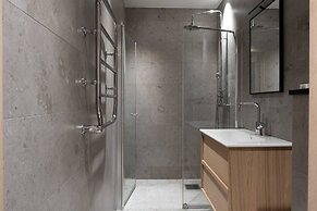 Tott Mountain Retreat – Ski-In, Ski-Out