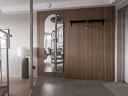 Tott Mountain Retreat – Ski-In, Ski-Out