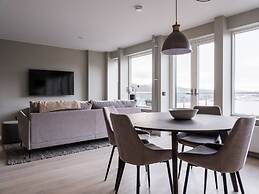 Tott Mountain Retreat – Ski-In, Ski-Out