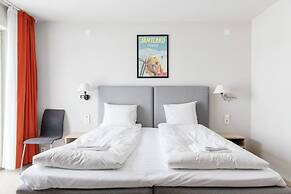 Tott Mountain Retreat – Ski-In, Ski-Out