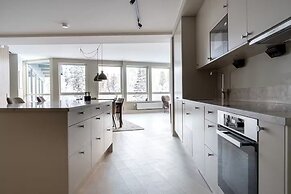 Tott Mountain Retreat – Ski-In, Ski-Out