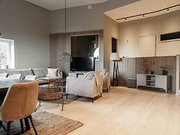 Tott Mountain Retreat – Ski-In, Ski-Out
