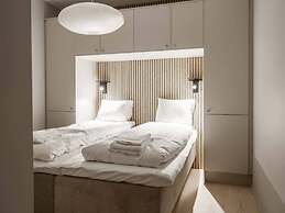 Tott Mountain Retreat – Ski-In, Ski-Out