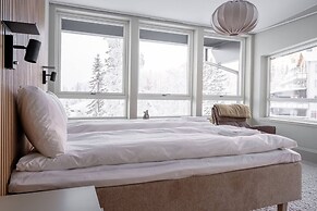 Tott Mountain Retreat – Ski-In, Ski-Out