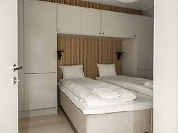 Tott Mountain Retreat – Ski-In, Ski-Out