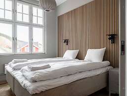 Tott Mountain Retreat – Ski-In, Ski-Out