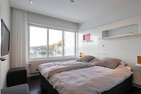 Tott Stay – Easy Slope Access