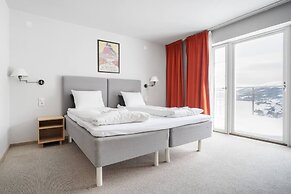 Tott Stay – Easy Slope Access