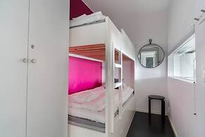 Tott Stay – Easy Slope Access