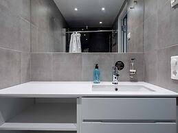 Tott Stay – Easy Slope Access