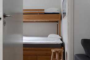 Tott Stay – Easy Slope Access