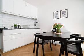 Tott Stay – Easy Slope Access