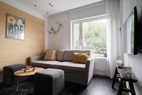 Tott Stay – Easy Slope Access