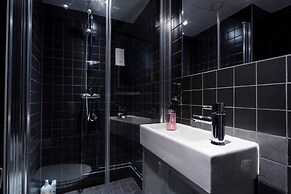 Tott Stay – Easy Slope Access