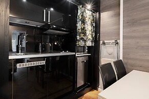 Tott Stay – Easy Slope Access