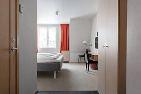 Tott Stay – Easy Slope Access