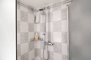 Tott Stay – Easy Slope Access