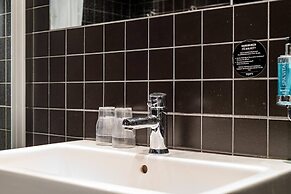 Tott Stay – Easy Slope Access