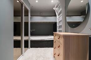 Tott Stay – Easy Slope Access