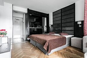 Tott Stay – Easy Slope Access