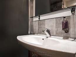 Tott Stay – Easy Slope Access