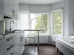 Tott Stay – Easy Slope Access