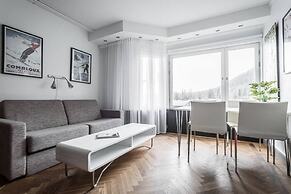 Tott Stay – Easy Slope Access