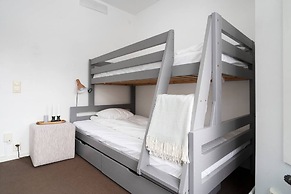 Tott Stay – Easy Slope Access