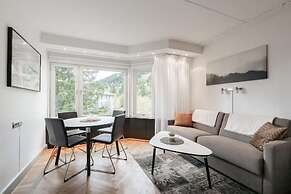 Tott Stay – Easy Slope Access