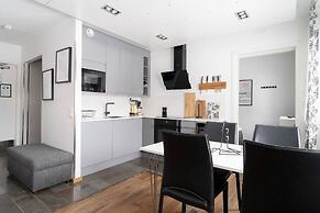 Tott Stay – Easy Slope Access