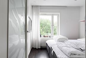 Tott Stay – Easy Slope Access