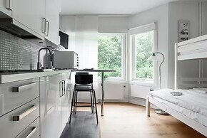 Tott Stay – Easy Slope Access