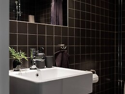 Tott Stay – Easy Slope Access