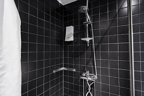 Tott Stay – Easy Slope Access